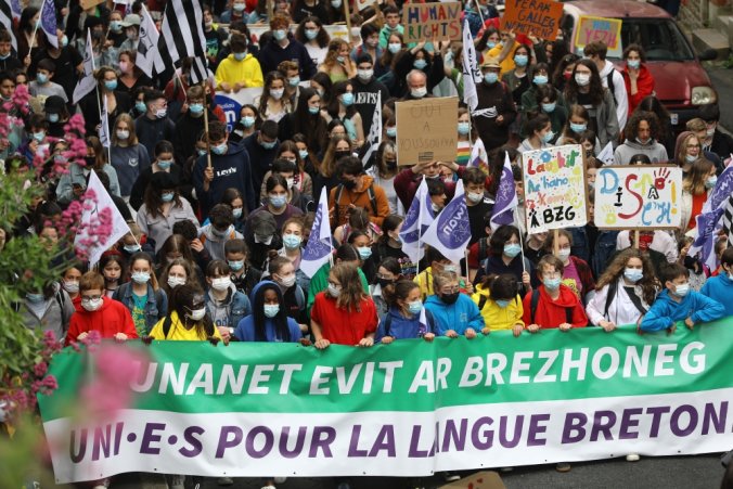 Des manifestations pour défendre l’enseignement des langues régionales