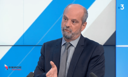 Covid-19 : Blanquer estime « fou » de reporter la rentrée scolaire