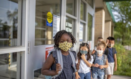 Masque à l’école : « on a raison de le remettre »