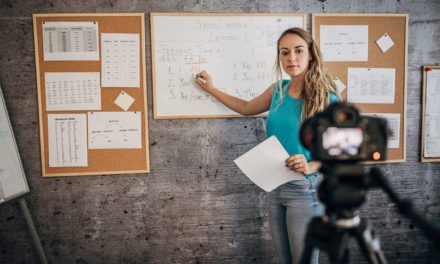 Profs remplaçants en visio :  « C’est la pire des choses à faire »